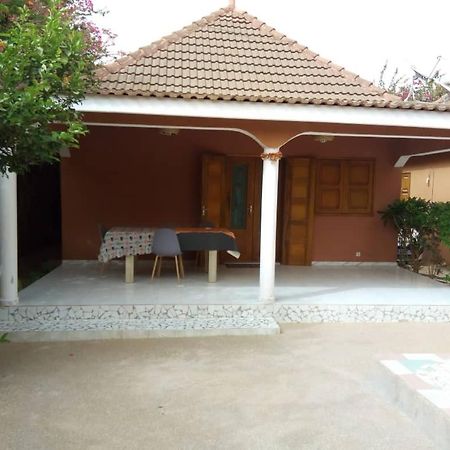 Bed and Breakfast Chez Coumba et Daniel Saly Portudal Exterior foto