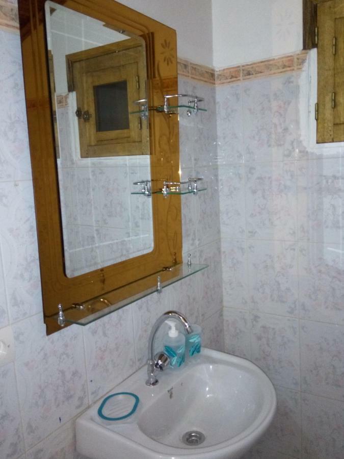 Bed and Breakfast Chez Coumba et Daniel Saly Portudal Exterior foto