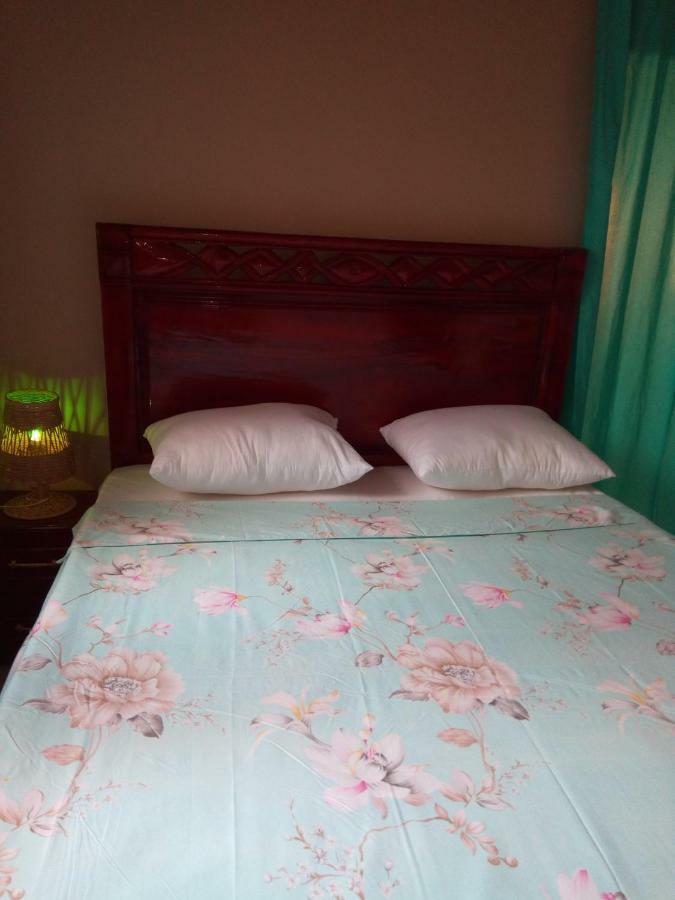 Bed and Breakfast Chez Coumba et Daniel Saly Portudal Exterior foto