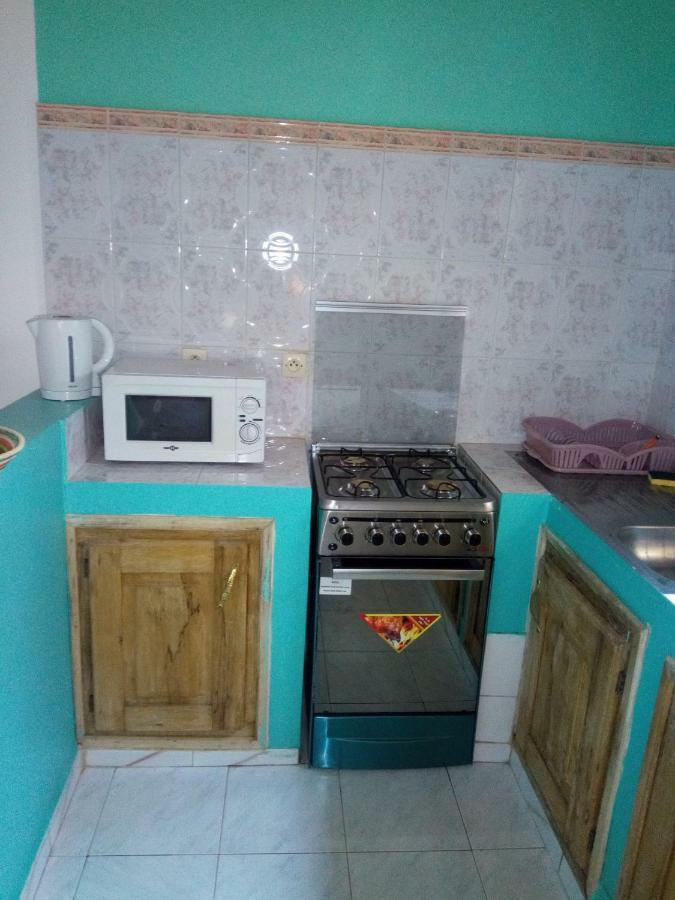 Bed and Breakfast Chez Coumba et Daniel Saly Portudal Exterior foto